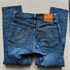 Levi’s Wedgie Straight